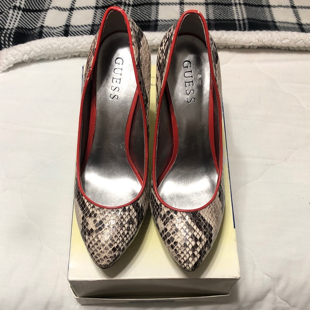 GUESS Snake-Print Pointed Toe Pumps with Red Trim 7.5M